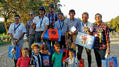 Os vencedores da prova de duplas em nossa Festa Junina