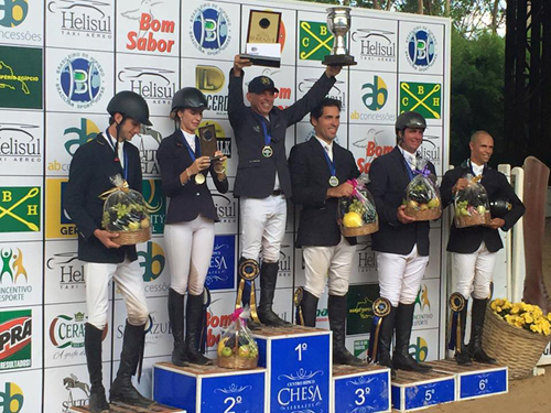 Vitória para Cesar Almeida no Clássico no CHESA e Zé Roberto lidera Ranking Indoor