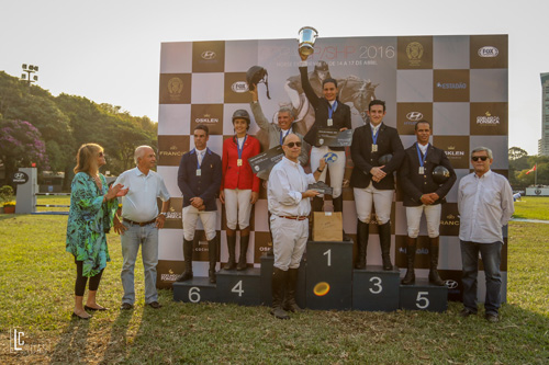 Andrea Muniz com Maloubet Xangô é a campeã no Clássico da 45ª Copa São Paulo