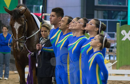 Equipe brasileira de Volteio faz bonito em Internacional na Argentina