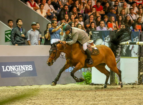 Cesar Almeida vence e Francisco Musa é 6º no Mini GP do Longines Indoor