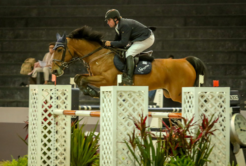 José Roberto chega em 2º e 5º a 1,40m na abertura do Longines Indoor