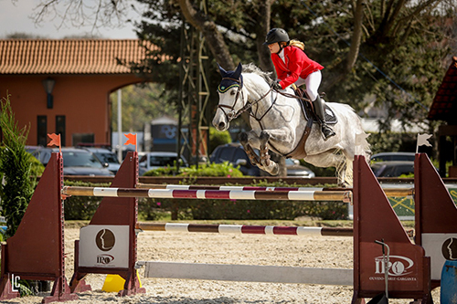 Giovanna Santana Dangelo Mazara é bronze no Brasileiro Jovem Cavaleiro Top