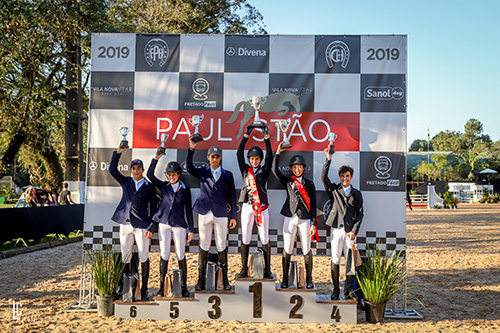 Lys, Rapha, Dudu, Leandro, Camila e Vivi no pódio do Paulistão da Juventude