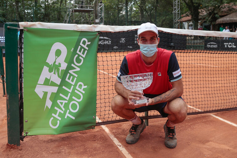 Campeão do São Paulo Open Tennis no CHSA, Meligeni dá salto no ranking e entra no top 250