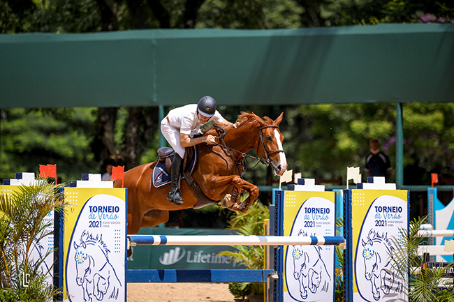 José Roberto Reynoso larga com vitória a 1.40m e Rafael Ribeiro vence a 1.30 e 1.20m na abertura do Torneio de Verão